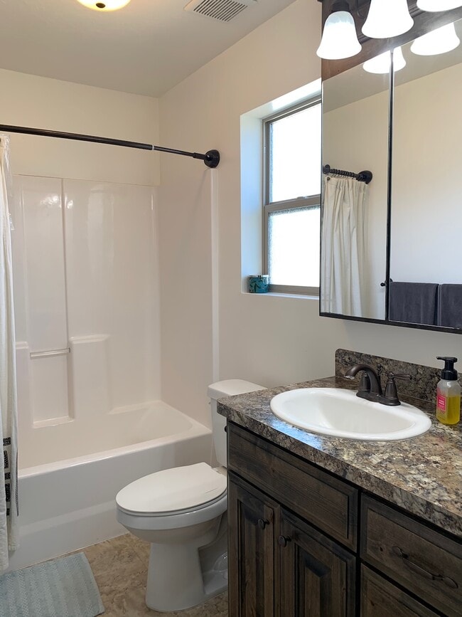 Building Photo - 4241 Liberty Dr