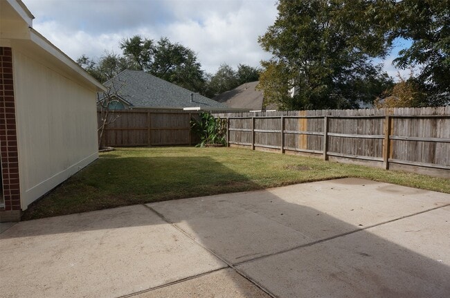 Building Photo - 4607 Forest Home Dr