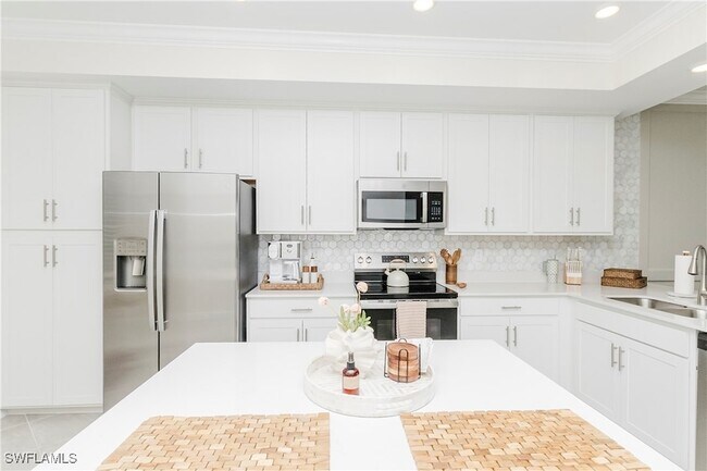 Building Photo - 5555 Double Eagle Cir