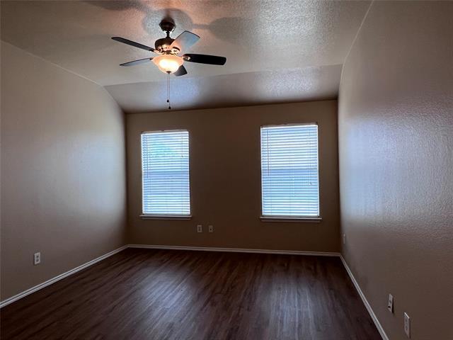 Building Photo - 1065 Warbler Ln