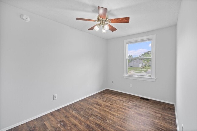 Building Photo - PLEASANT RUN - Well cared for 3 bed ranch ...