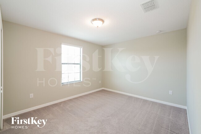 Building Photo - 9624 Sage Creek Dr