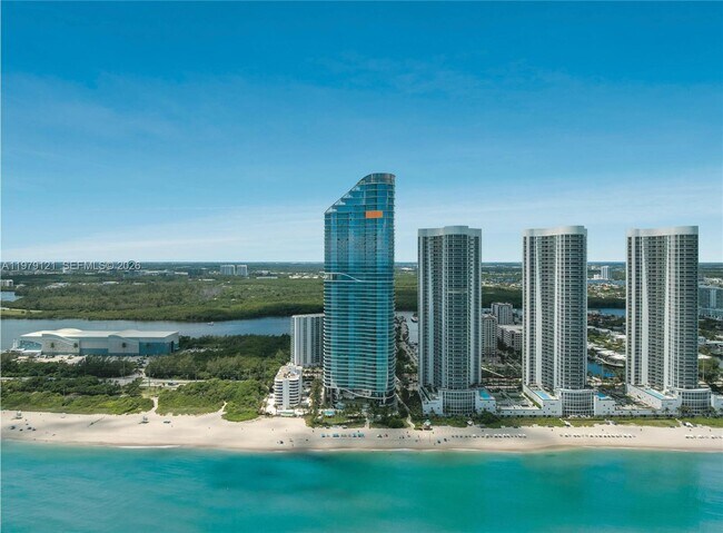 Building Photo - 15701 Collins Ave