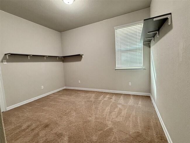 Building Photo - 2503 Meyer Cv