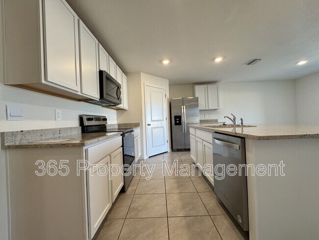 Building Photo - 11505 Timber Grv Ln