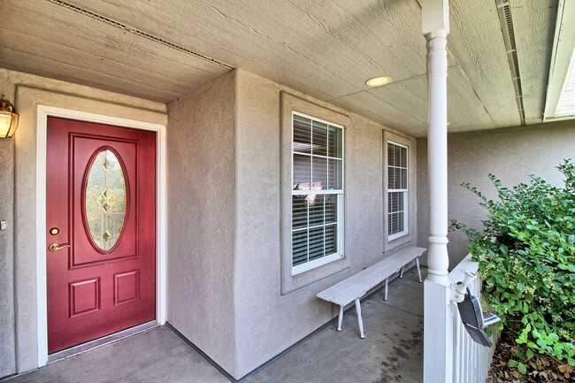 Building Photo - 598 Garnet Dr