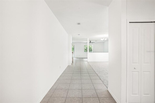 Building Photo - 1211 Canyon Oaks Dr