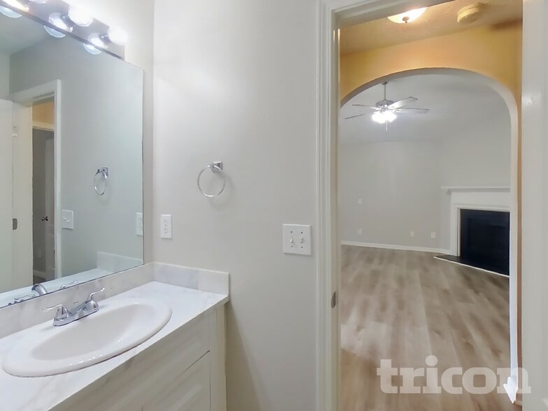 Building Photo - 135 Tillman Ct