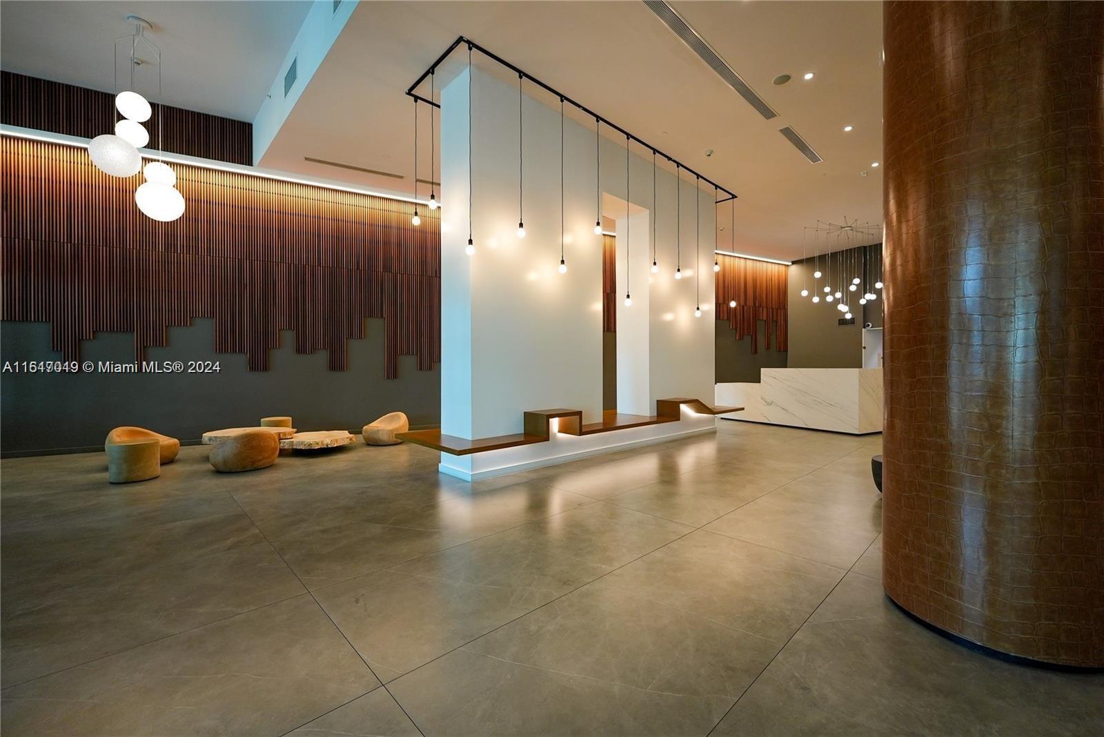 Building Photo - 350 S Miami Ave