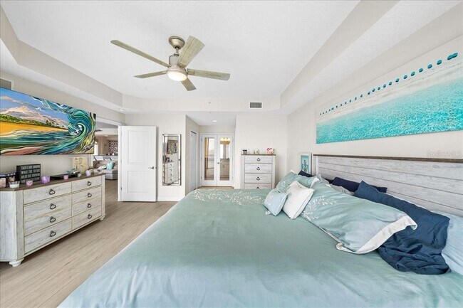 Building Photo - 1025 Jimmy Buffett Mem Hwy