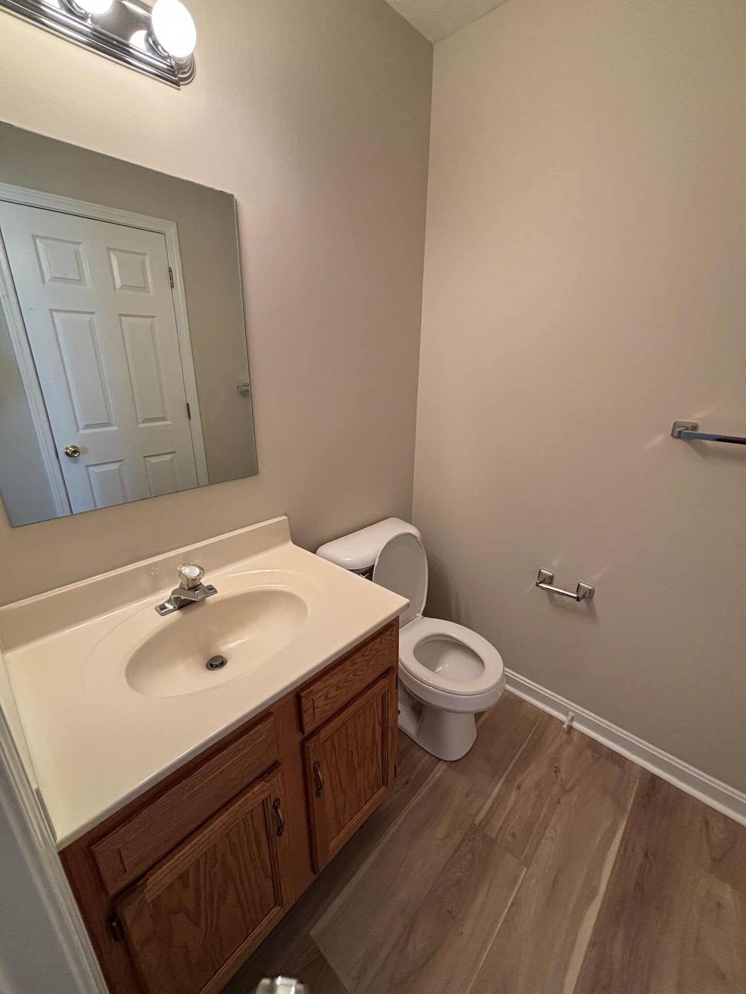 Building Photo - 1115 Regency Way