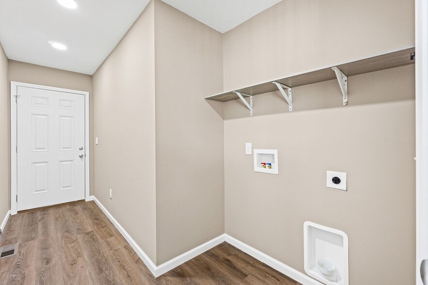 Building Photo - 5445 Window Cliff Rd