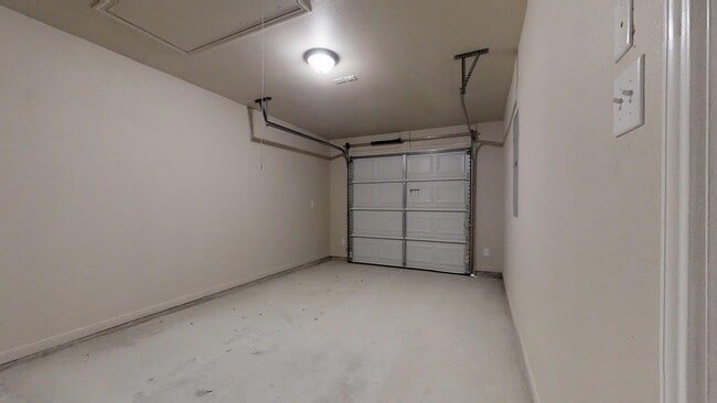 Building Photo - ALL TILE LUXURY DUPLEX IN KILLEEN CLOSE TO FORT HOOD ONLY $1395!!!!