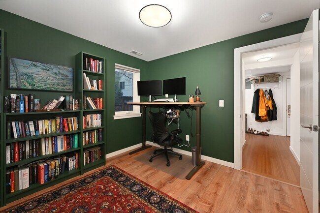 Building Photo - 3-Story Ballard Home - In Unit Washer/Dryer, Rooftop Deck