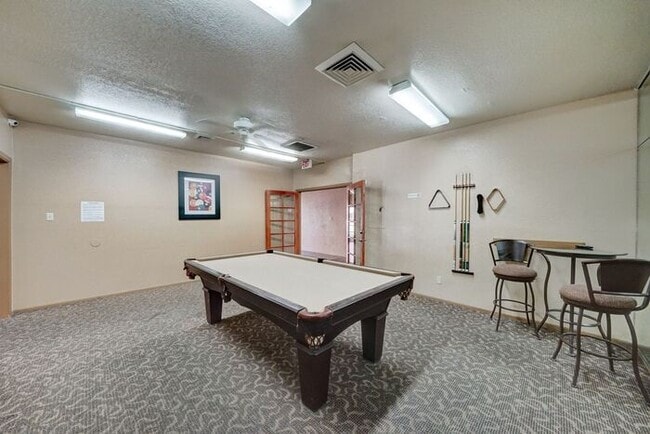 Building Photo - READY TO VIEW NOW! -HALF OFF FIRST MONTH R...