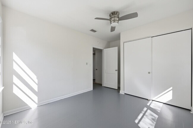 Building Photo - 2755 Green St