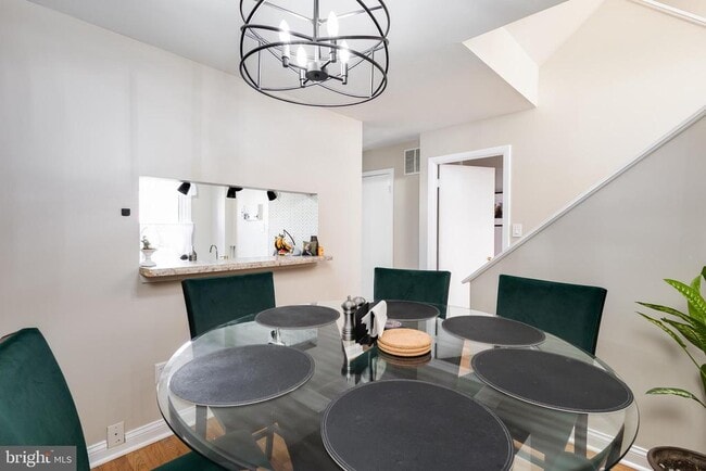 Building Photo - 9308 Canterbury Riding