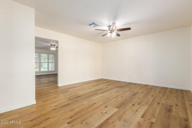 Building Photo - 1211 W Hayward Ave