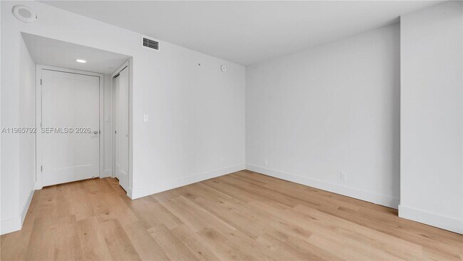 Building Photo - 555 NE 34th St