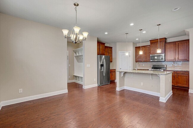 Building Photo - AVAILABLE JULY 1-BUNGALOW STYLE HOME IN MORRISVILLE