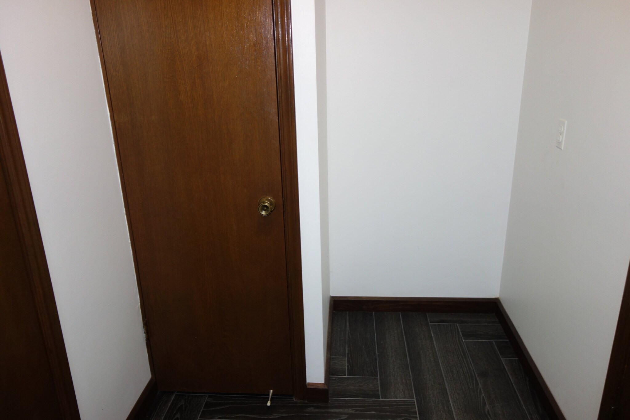 Other view of laundry room - 3324 E 73rd St
