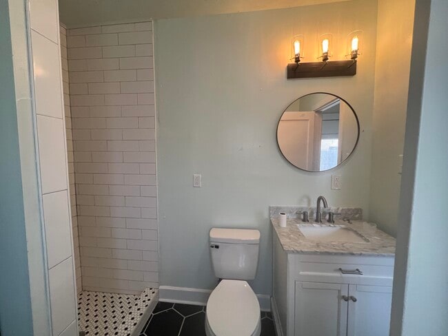 Building Photo - 2206 16th St