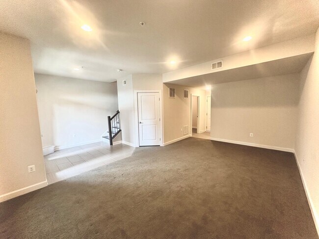 Building Photo - 20674 Duxbury Terrace