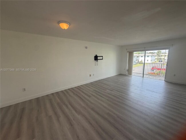 Building Photo - 7590 SW 82nd St