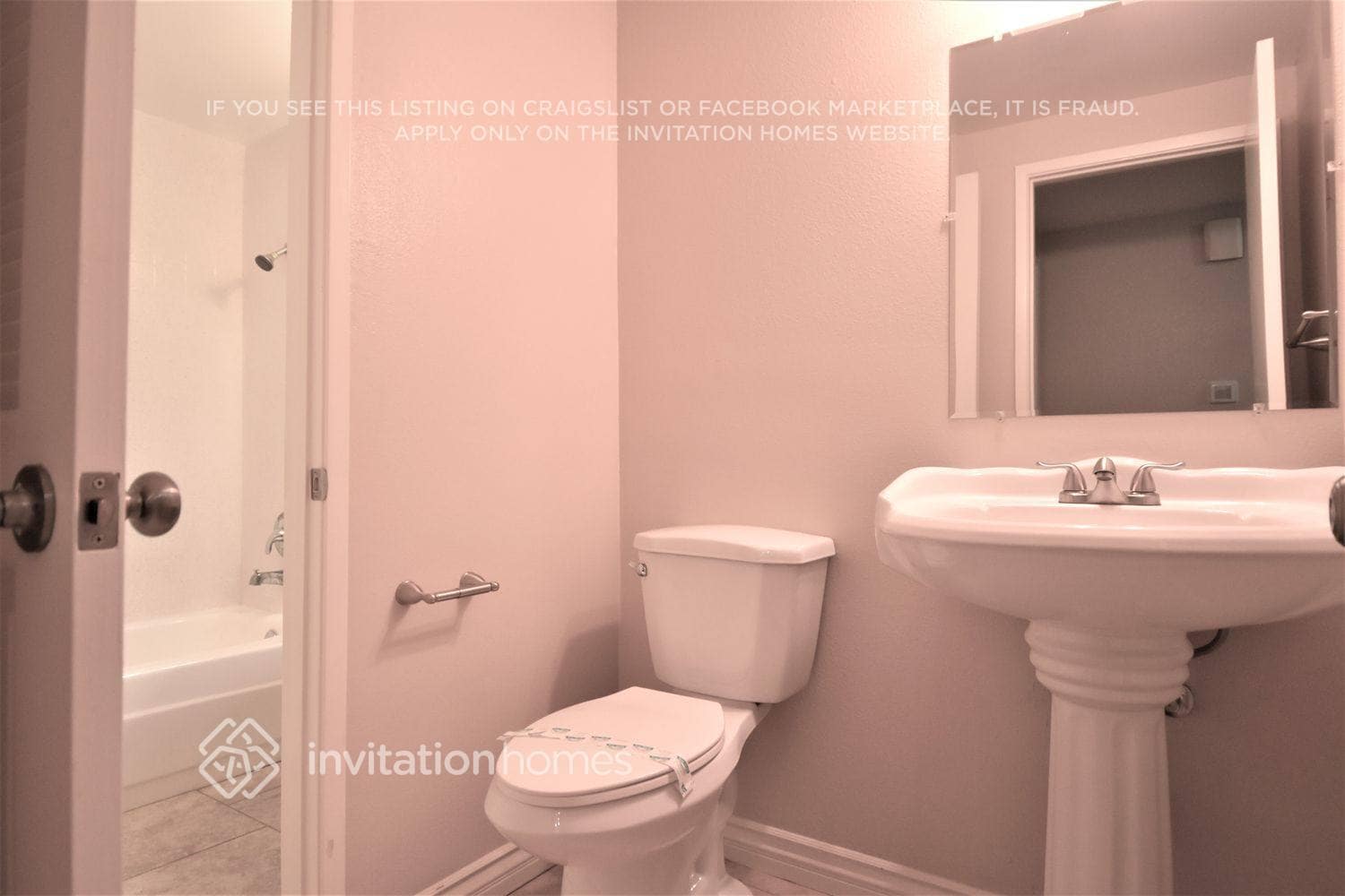 Building Photo - 1462 Hermosa Dr