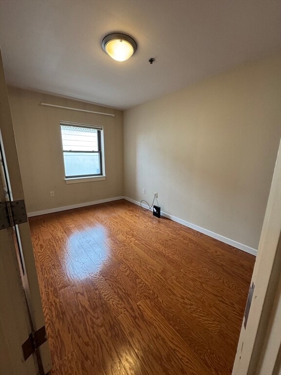 Building Photo - 534 Commonwealth Ave