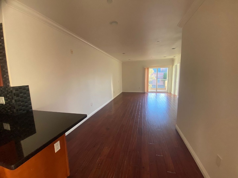 Building Photo - 332 S Virgil Ave