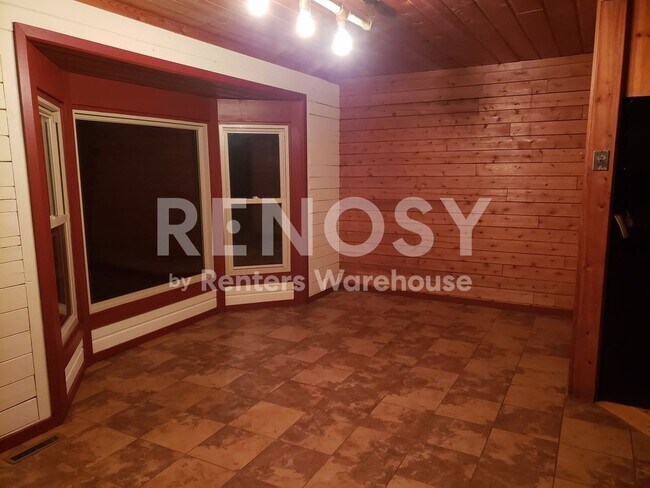 Building Photo - 3BD/2.5BA Home in Elk River Available Now!