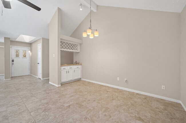 Building Photo - 3330 Beech Point Dr