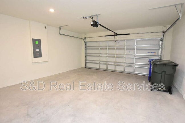 Building Photo - 3183 Cup Dr