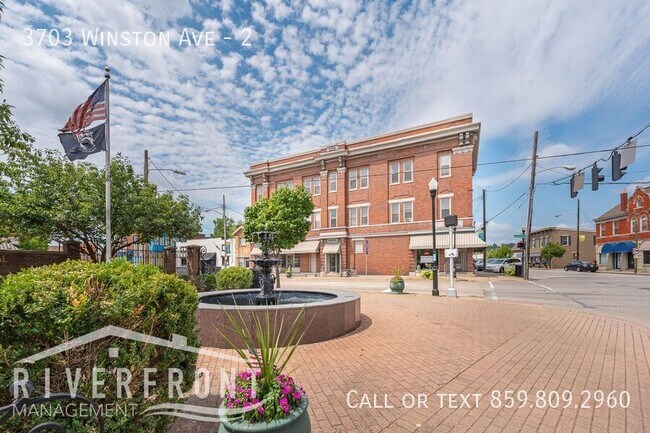 Primary Photo - 3703 Winston Ave