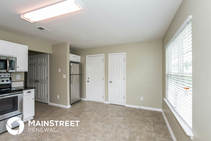 Building Photo - 4320 Canipe Dr