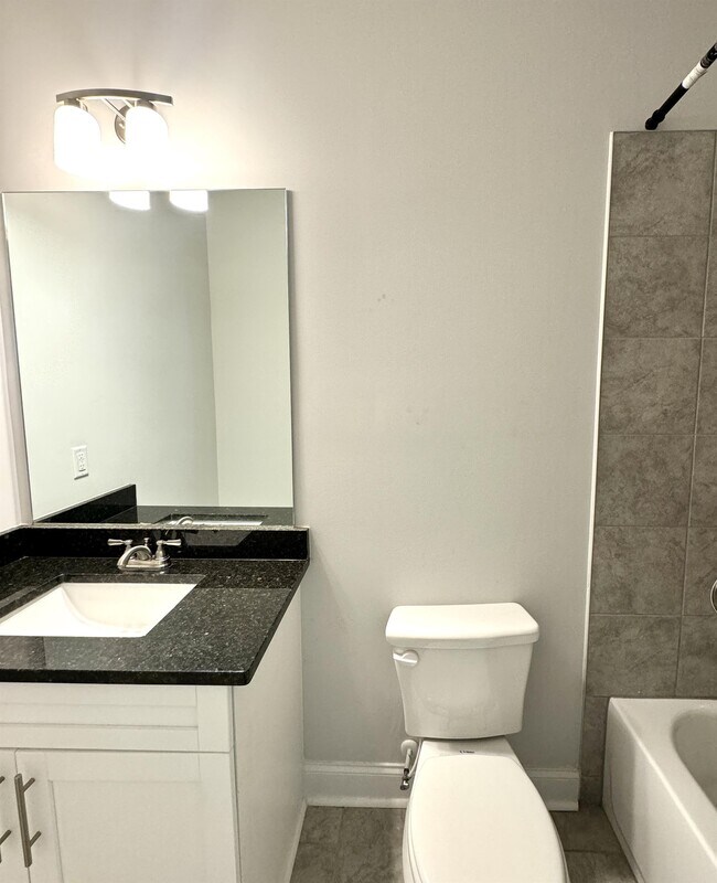 Building Photo - 588 Amarante Cir