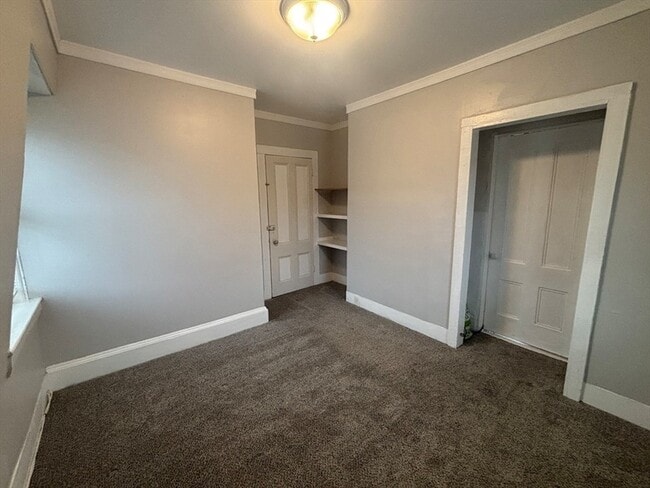 Building Photo - 127 Court St