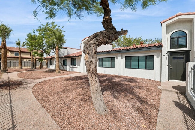 Building Photo - 7826 E Heatherbrae Ave