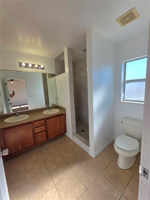 Building Photo - 12 Juniper Loop Dr