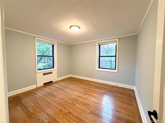 Building Photo - 412 Larchmont Acres