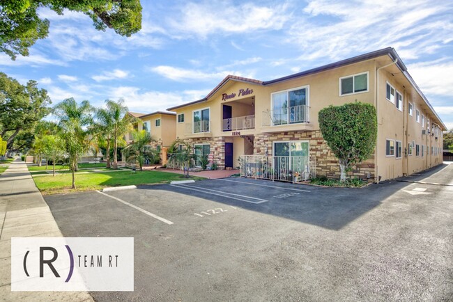 Building Photo - Beautifully Designed Home in Arcadia