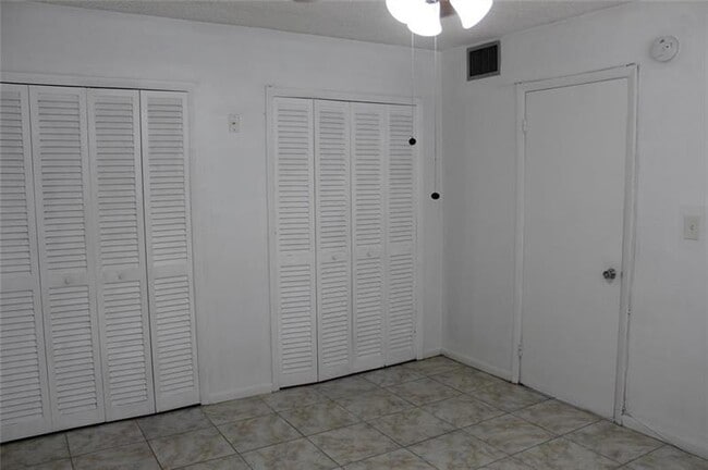 Building Photo - 1720 Funston St