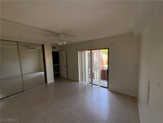 Building Photo - 1520 Park Meadows Dr