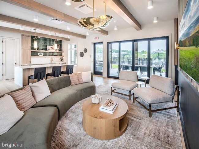 Building Photo - 72 Alroy Rd