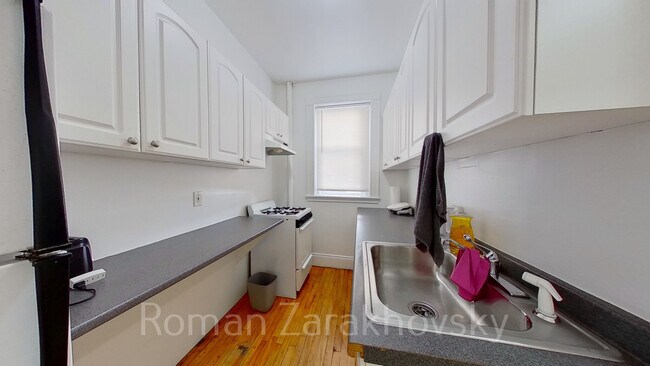 Building Photo - 10 Orkney Rd