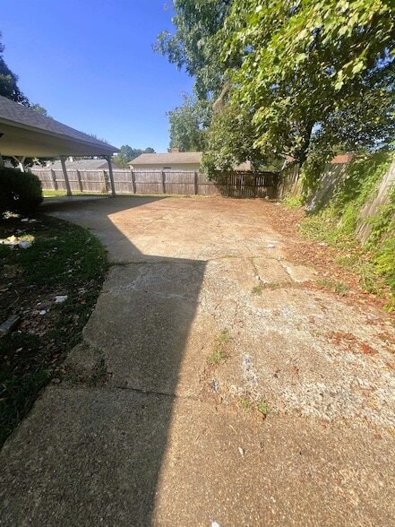 Building Photo - 5300 Steuben Dr