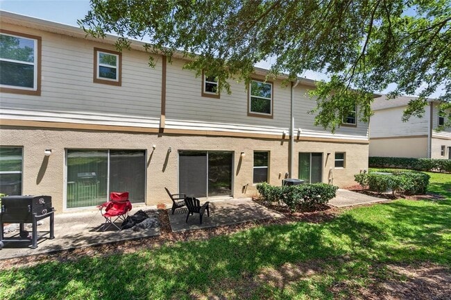 Building Photo - 3842 Hampstead Ln