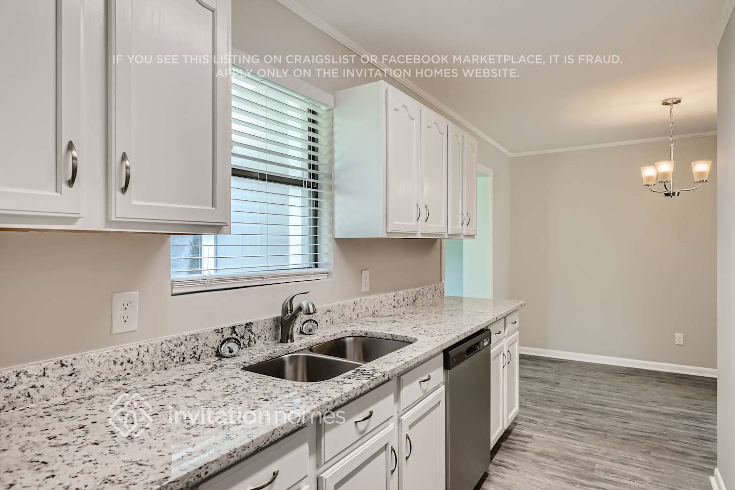 Building Photo - 1037 Mantes Ave