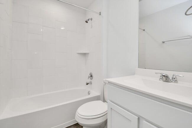 Building Photo - 1123 Briscoe Ct